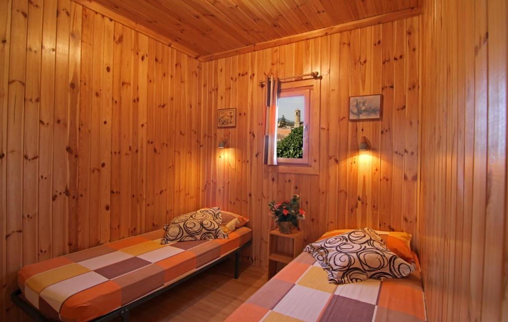 Camping Bungalow Serra De Prades Resort Vilanova de Prades 객실 사진